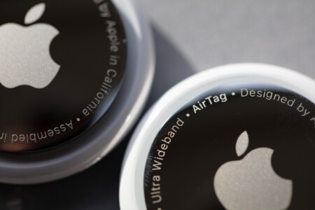 Тіктокер пожертвував Червоному хресту кросівки з Apple AirTag — він знайшов їх на секондхенді в Боснії