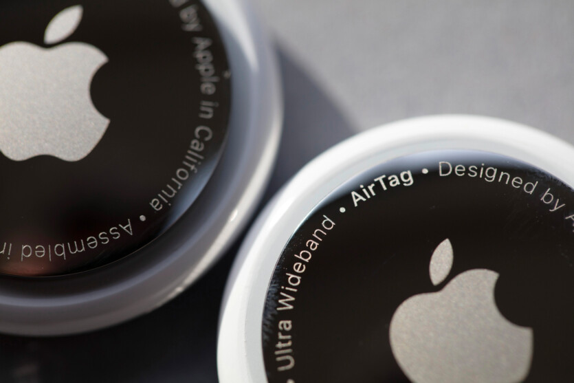 Tiktoker donated a pair of Apple AirTag sneakers to the Red Cross — he found them at a second-hand store in Bosnia
