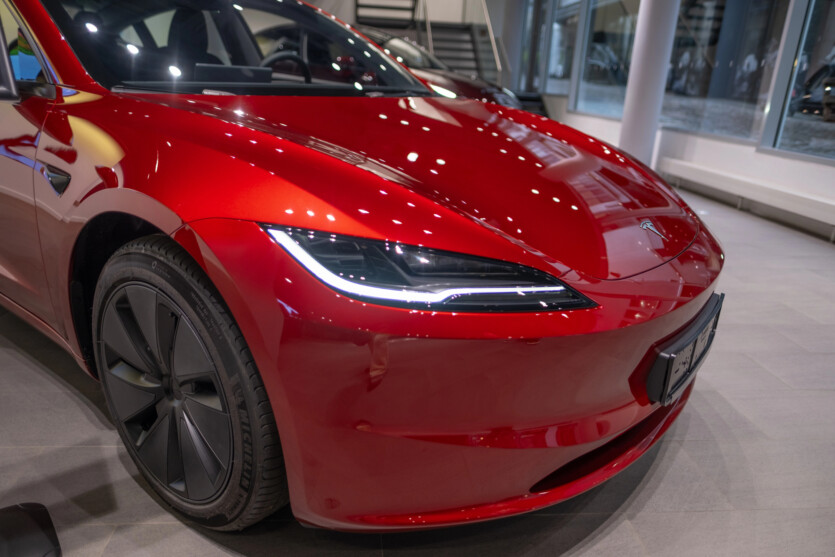 Tesla обновила Model S и X — мизерные изменения за +$5000