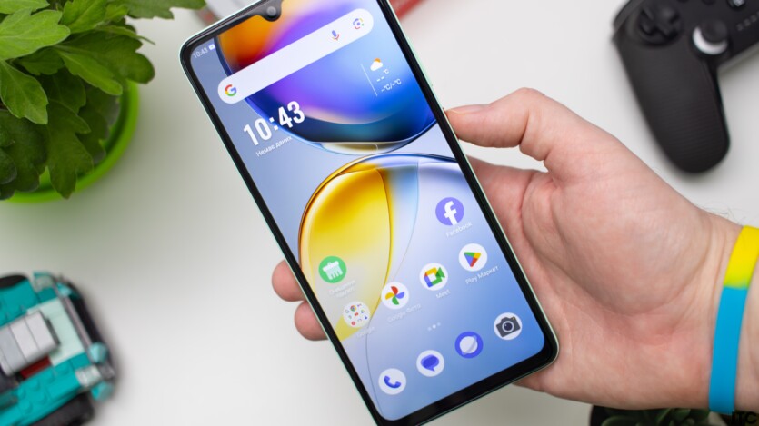 Nubia V70 Max