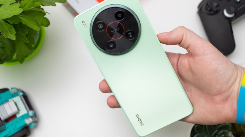 Nubia V70 Max