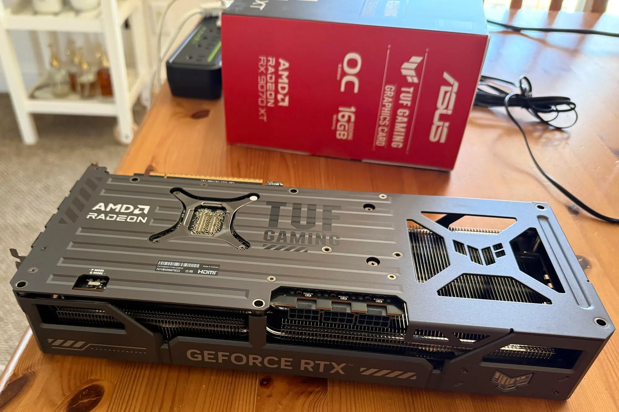 Власник показав відеокарту AMD Radeon Geforce RTX 9070 XT, — так, ви правильно прочитали