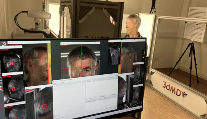 Обличчя з 3D-принтера - британець першим у світі отримав незвичайний протез
