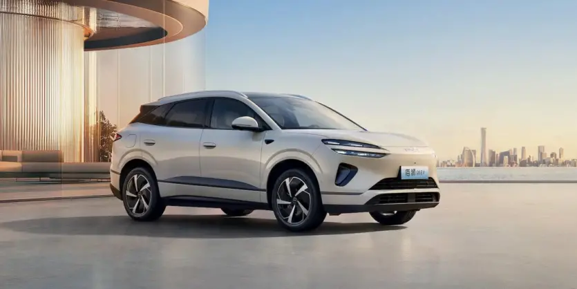 The new BYD Sealion 06 electric crossover — 605 km of range, 388 hp and a refrigerator for $21 thousand.