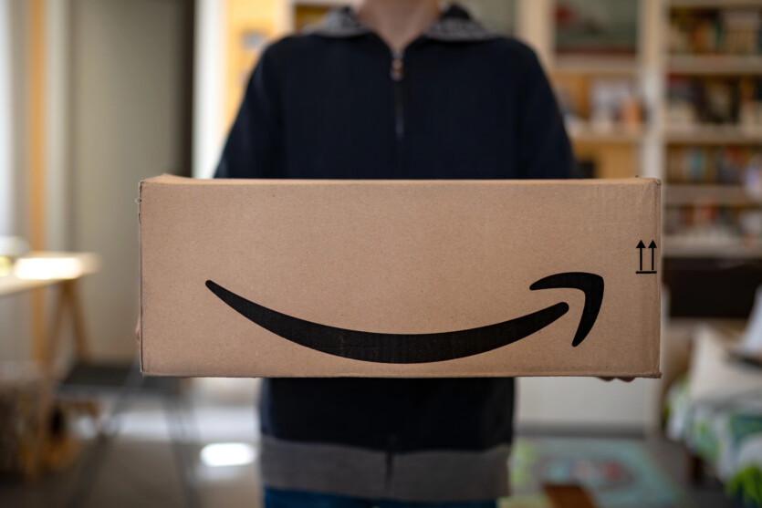 A rookie sysadmin in the 2000s «put» the Amazon website down for 3 hours due to a single print