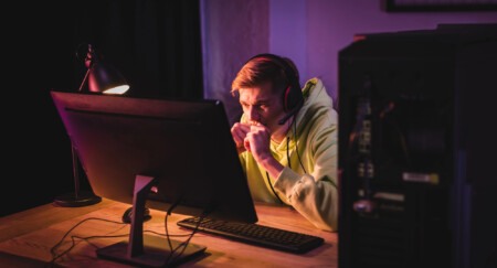 Steam навчився показувати, скільки кадрів у грі справжні, а скільки — згенеровані