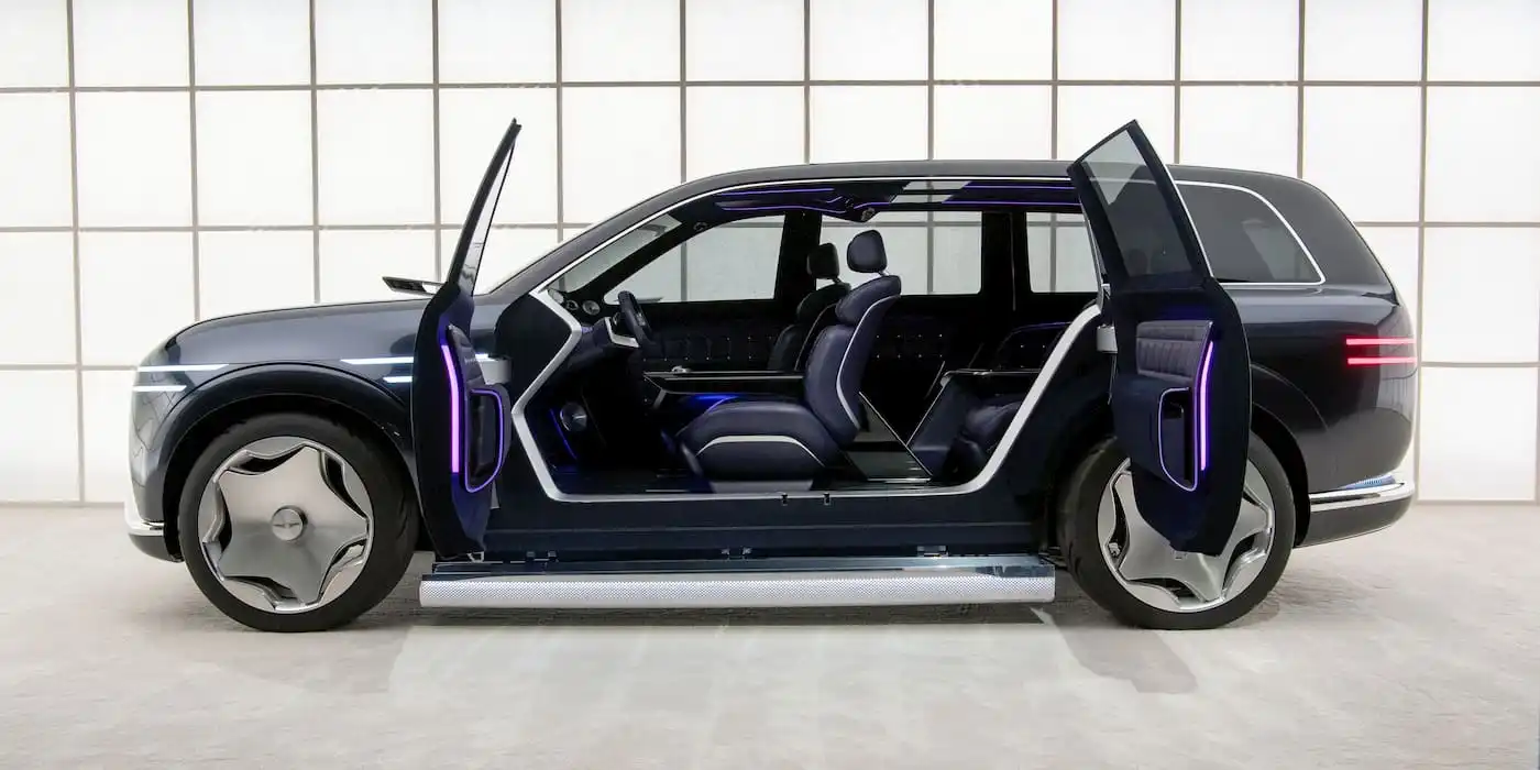 Як у Rolls-Royce — електрокросовер Genesis GV90 справді матиме тренерські двері