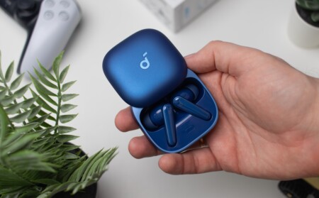 soundcore Liberty 5 青 Soundcore Liberty 5 promises better audio and the company's