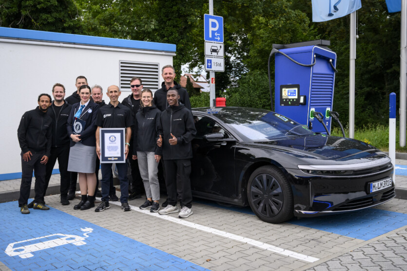 More than 1200 km on a single charge — Lucid Air Grand Touring sets a Guinness World Record