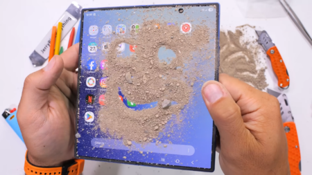 Samsung Galaxy Fold7 витримав пісок, вогонь та згинання значно краще за попередника