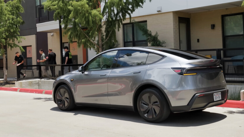 Tesla spoiled the video of the world’s «first autonomous car delivery by violating the rules