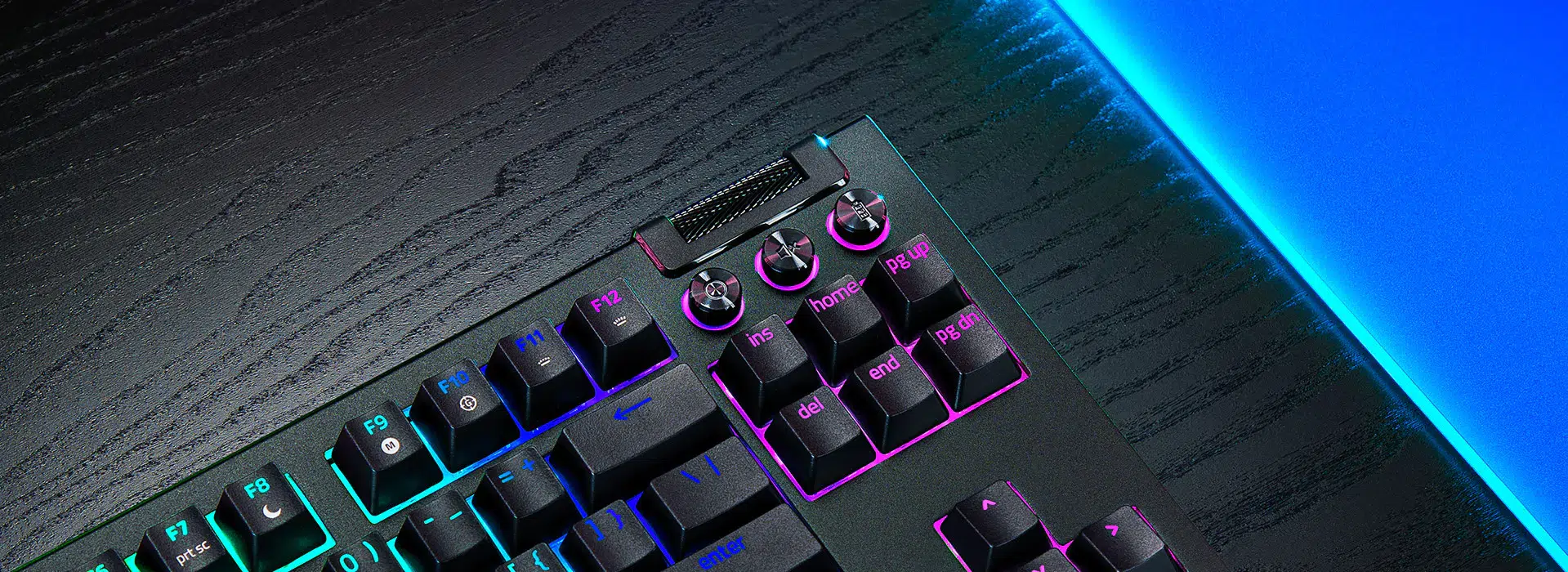 Razer випустила бездротову клавіатуру зі змінними перемикачами й автономністю до 980 годин