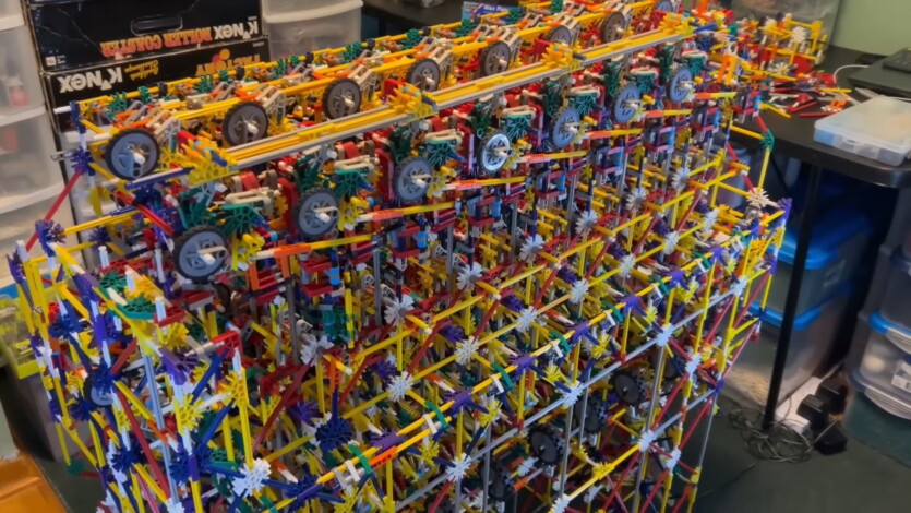 YouTuber creates a mechanical 8-bit computer from K’NEX construction set