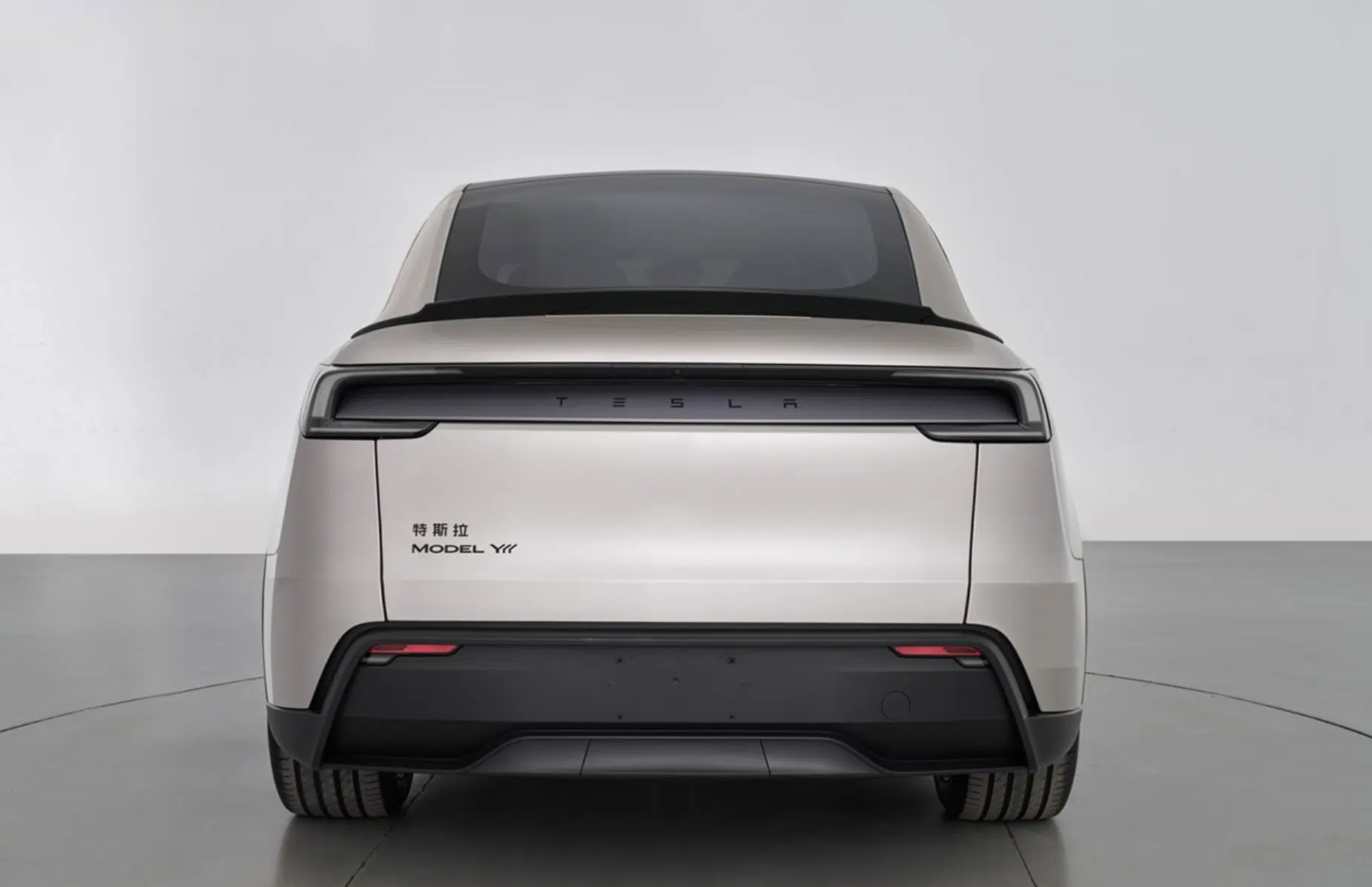 Tesla анонсувала Model YL — більший кросовер з трьома рядами сидінь