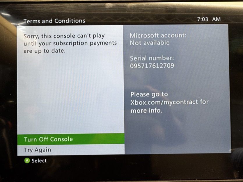 Ремонтник консолей натрапив на "рідкісну" Xbox, яку заблокували через борги