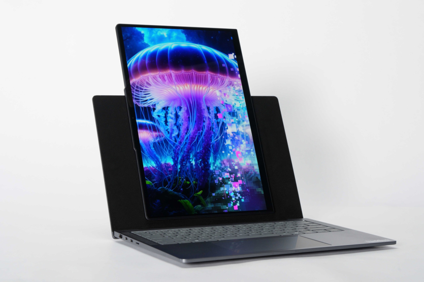 Lenovo попыталась сделать Pivo, но получился ноутбук с вращающимся экраном