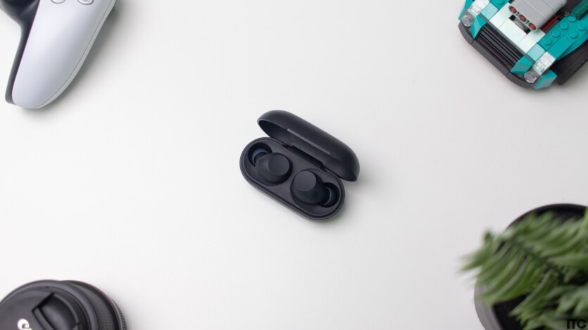 Огляд Sony WF-C710N: TWS-навушники з потужним ANC та розумною ціною