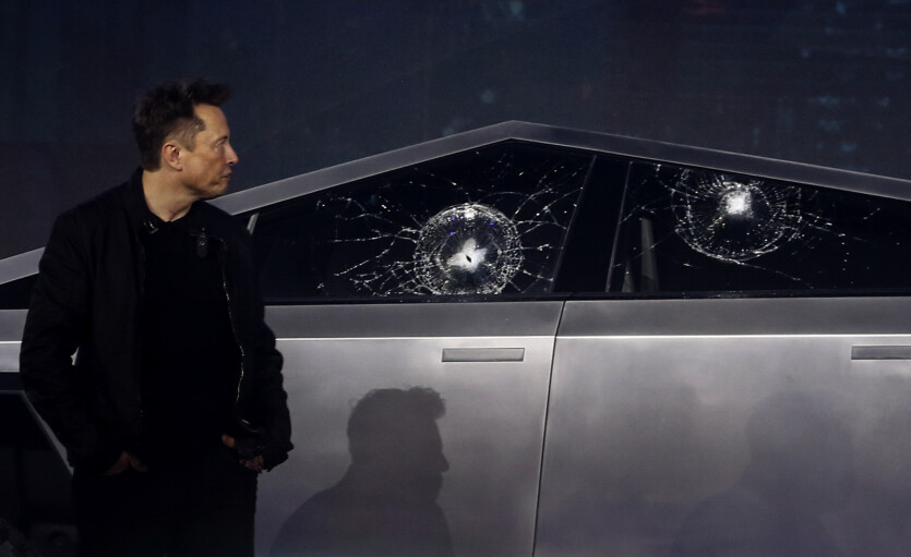 Повітряні сили США купують Tesla Cybertruck, щоб використовувати як мішені для ракет