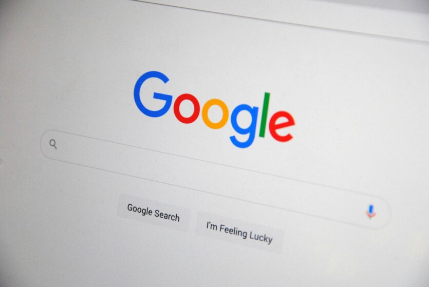 Уязвимость Google позволяла удалить любые страницы из поиска, и это реально происходило