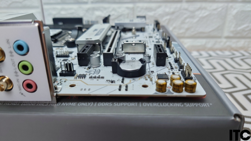 MSI B850M PLUS WIFI6E