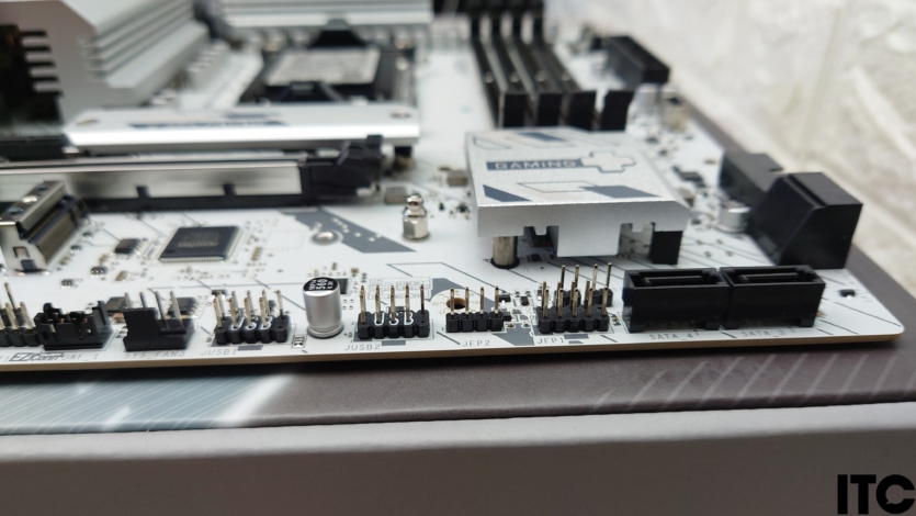 MSI B850M PLUS WIFI6E