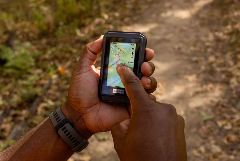 Місяць роботи на одному заряді: Garmin представила портативний GPS-навігатор eTrex Touch за $450
