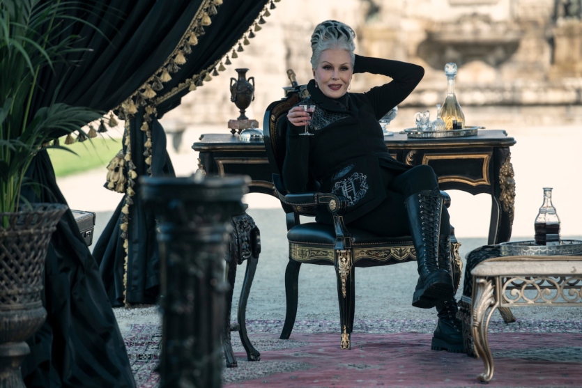 "Значить, скорбота": на Netflix вийшли 4 фінальні епізоди другого сезону "Венздей"