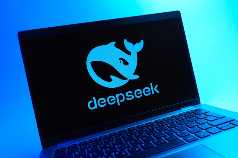 DeepSeek представила модель ШІ V3.2-exp: дворазове зниження витрат на виведення в операціях з довгим контекстом