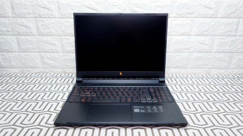 Acer Nitro V 16 AI