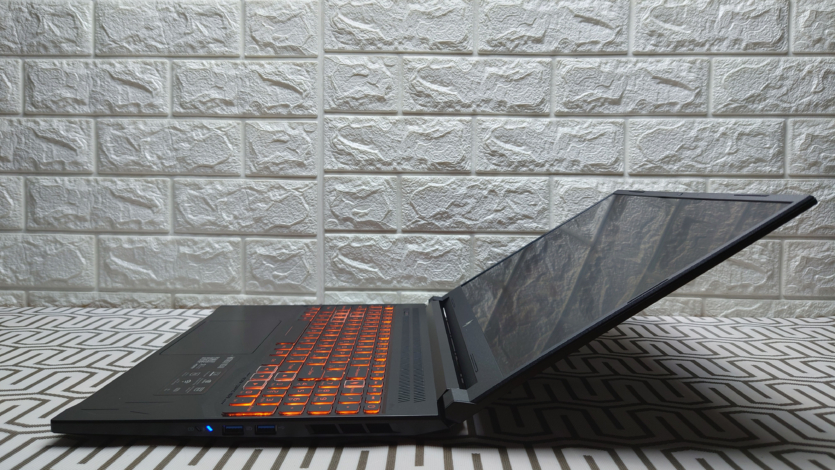 Acer Nitro V 16 AI