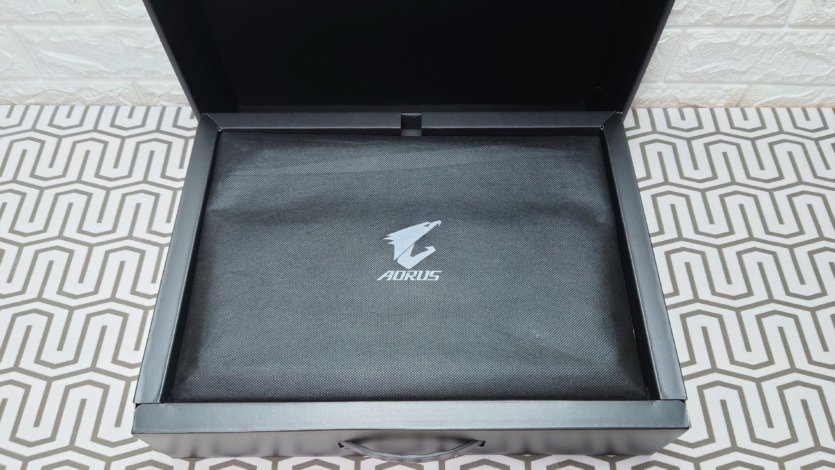 Gigabyte AORUS MASTER 16