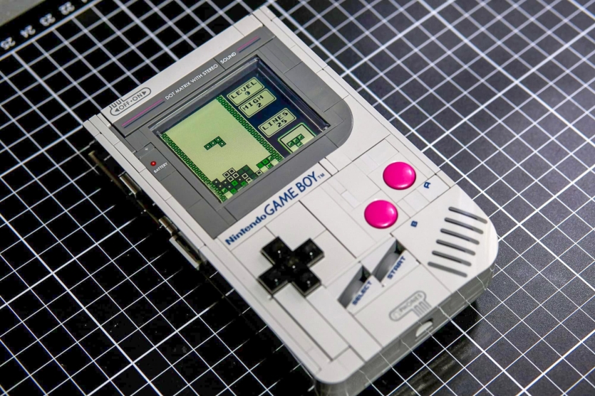 Модерка створила з конструктора Lego Game Boy справжню консоль Game Boy — і вона працює