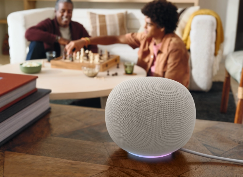 Google показала розумну колонку Home з ШІ Gemini за $99