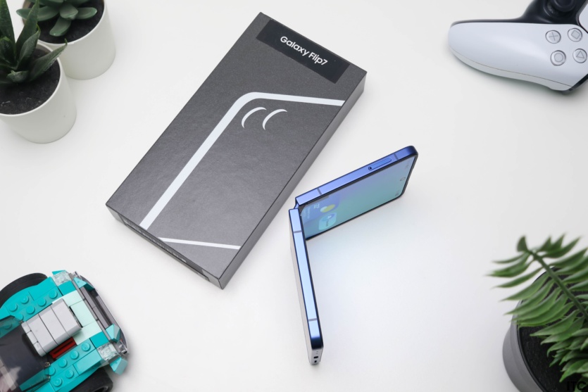 Samsung Galaxy Flip 7