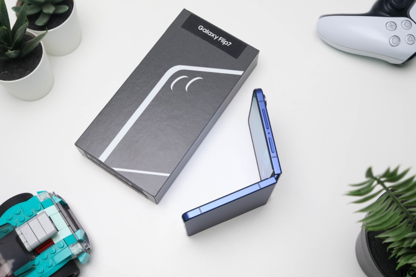 Samsung Galaxy Flip 7