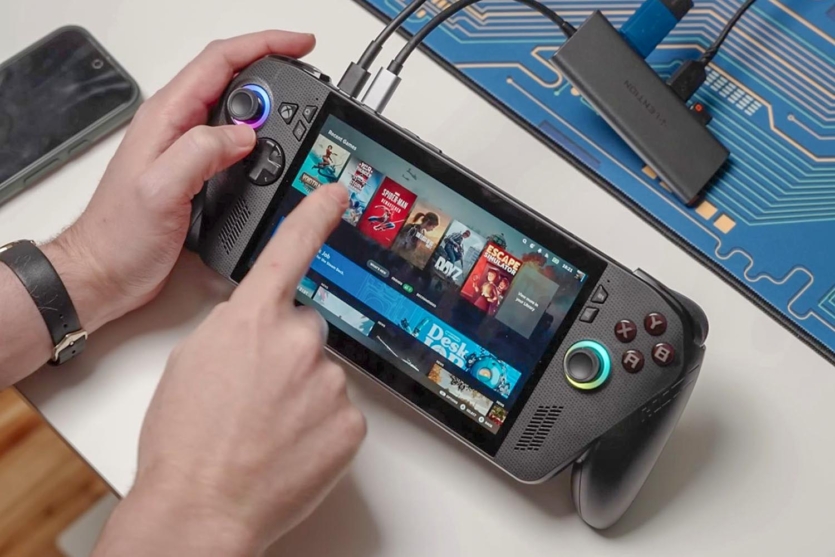 Ютубер встановив Linux на Asus ROG Xbox Ally X, щоб імітувати Steam Deck — все швидко, але є нюанси