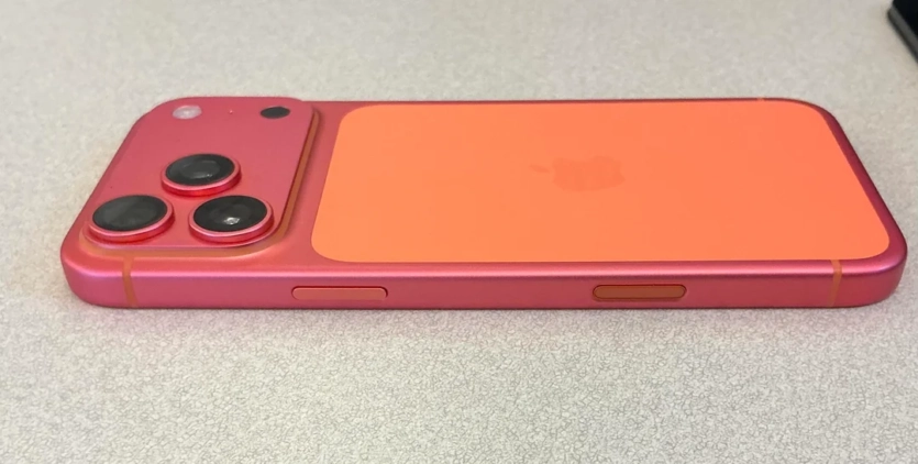 Оранжевий Apple iPhone 17 Pro Max почервонів від сорому за зовнішнє покриття