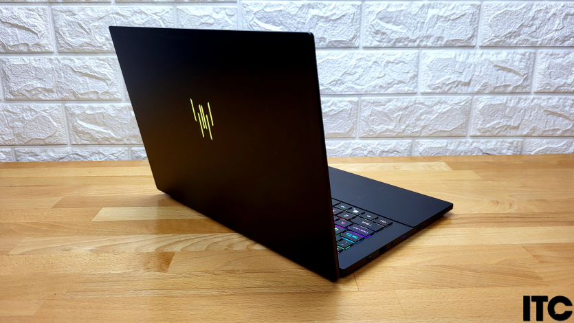 Acer Predator Triton 14 AI