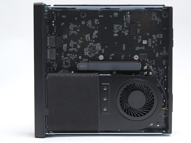 Черговий китайський комп'ютер чи революція ПК? Minisforum MS-R1 на чипі Arm має слот PCIe 4.0 x16 для відеокарти