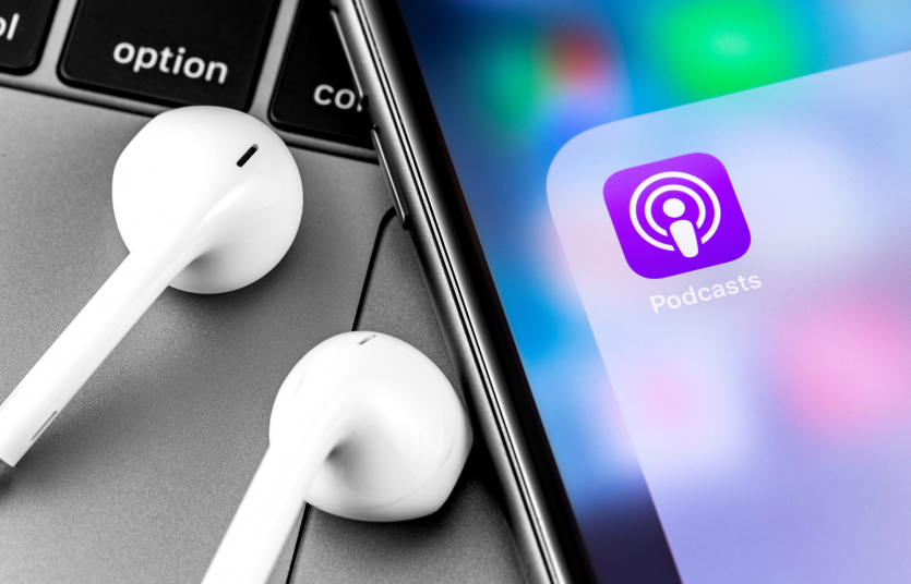 Apple Podcasts настійливо пропонує релігійні подкасти зі шкідливими посиланнями