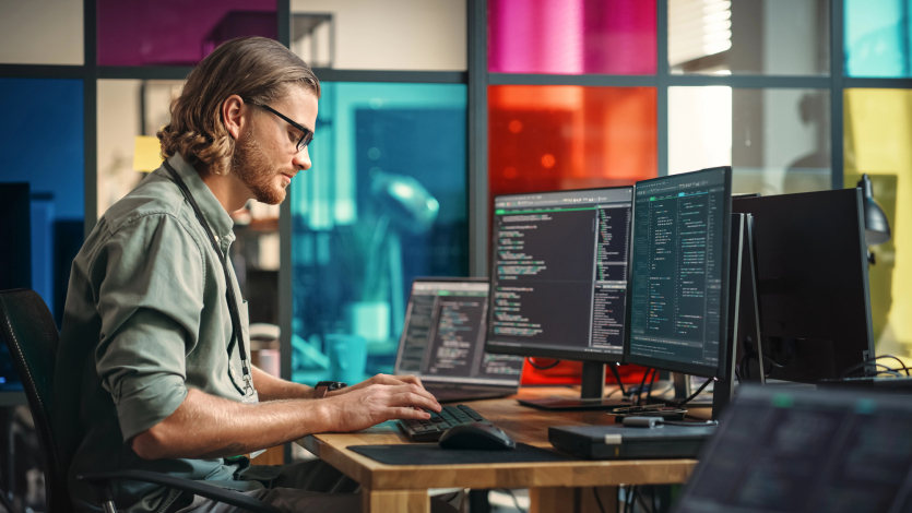 Опендатабот: ІТ-фоп в Україні "живе" в середньому 4 роки