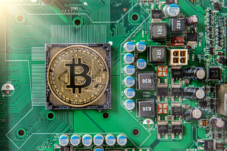 Майнер-одинак видобув повний блок біткоїну вартістю $270 000 попри шанси 1 до 180 мільйонів