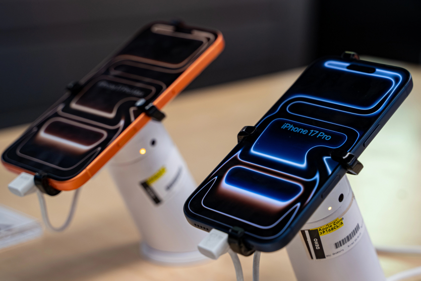 Apple ввела штрафи для ритейлерів з Індії, які постачають iPhone "сірими" каналами в рф