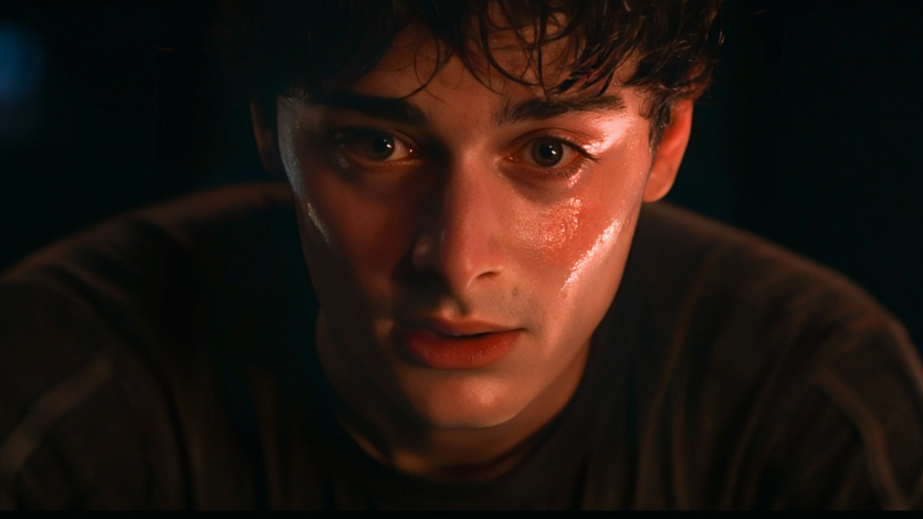 Новознайдені суперздібності Вілла раптово підвищили шанси команди Гокінсу в боротьбі проти Векни. В тому ж епізоді Од відшукала свою названу сестру Каллі або Восьму, яку використовував уряд для поки нерозкритих експериментів. Тож Даффери дали достатньо, аби епізод можна було вважати кращим в шоу на сьогодні.