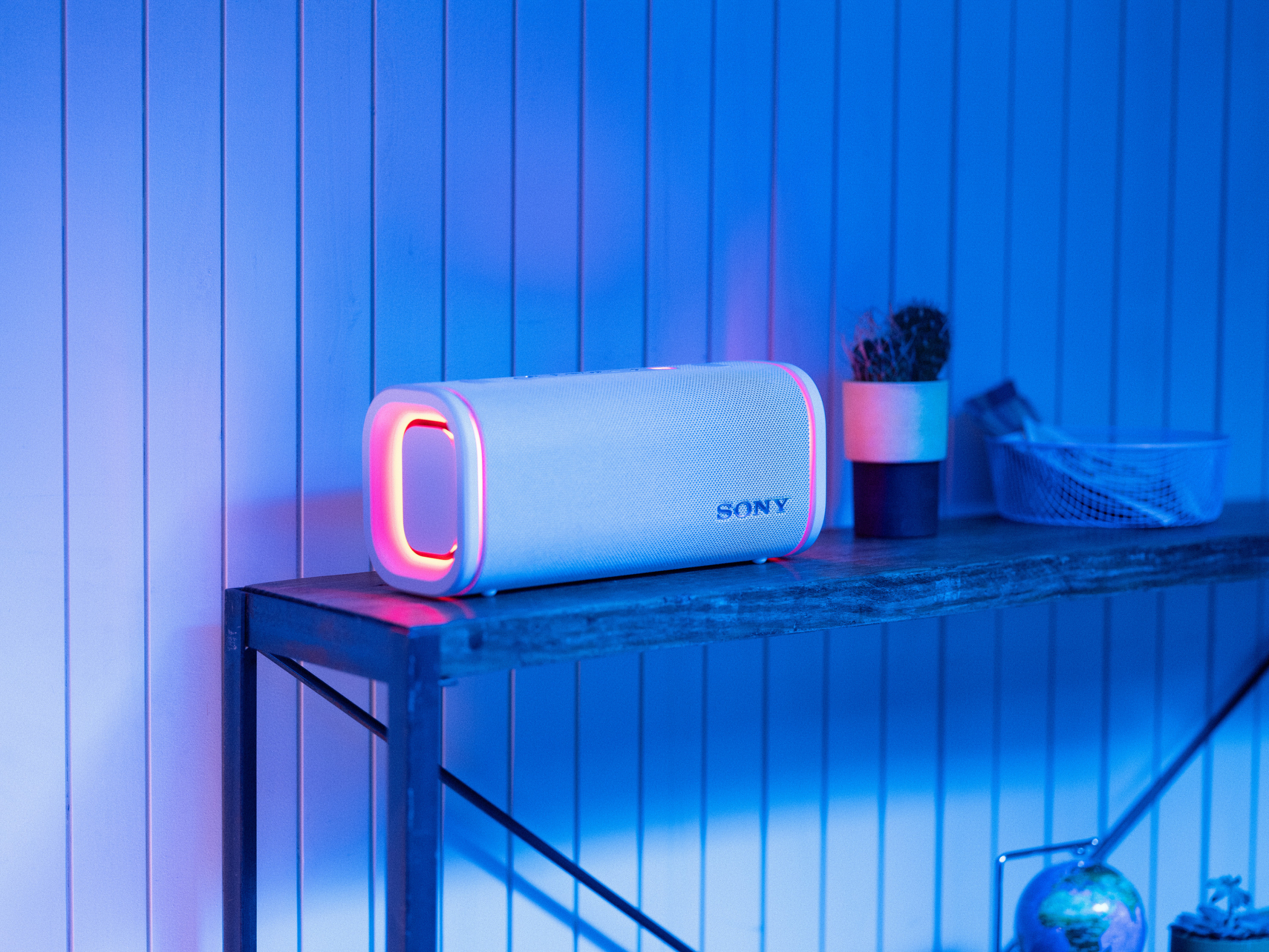 Портативні колонки Sony ULT FIELD 3 і 5 вже в Україні: до 25 годин автономності від 8500 грн