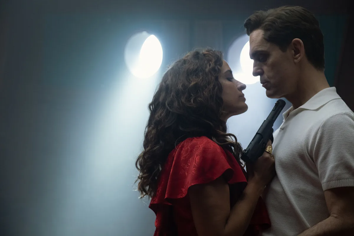 Другий сезон серіалу "Берлін": перший кадр і дата виходу спінофу "Паперового будинку"