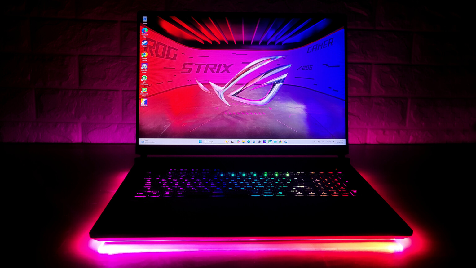 ASUS ROG Strix SCAR 18