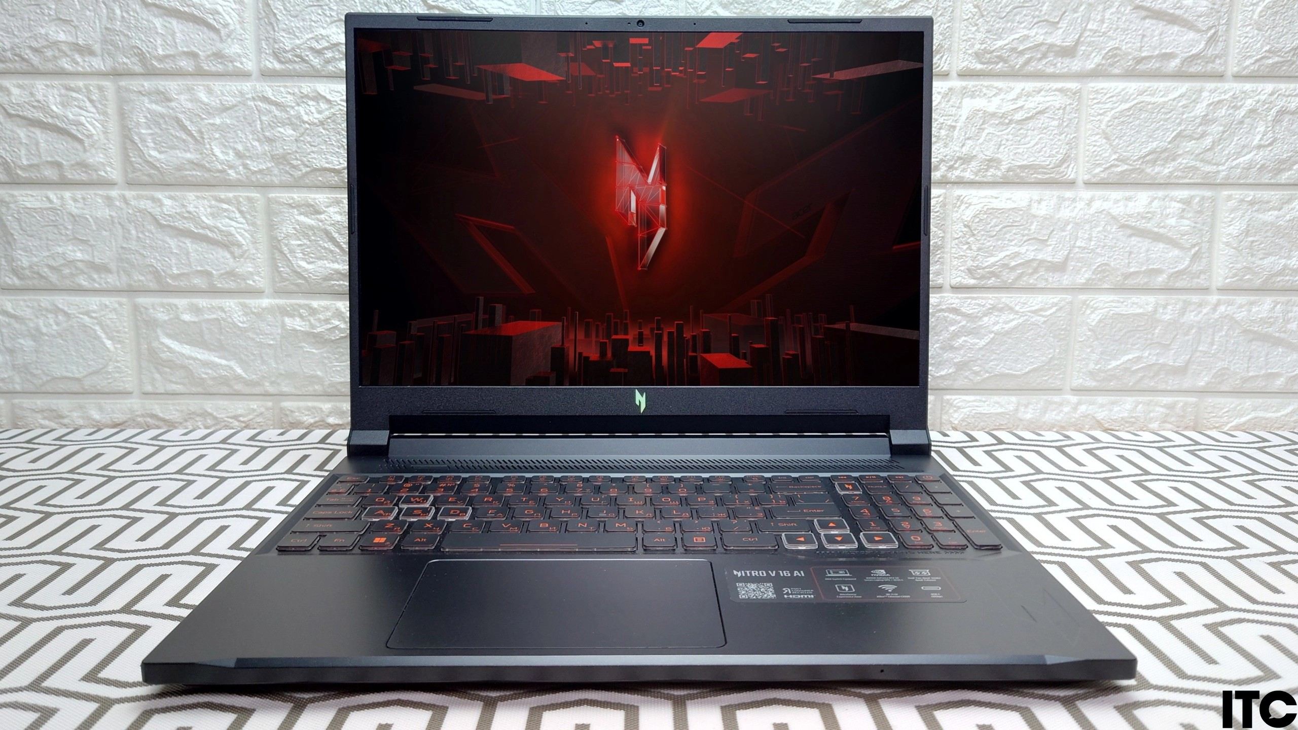 Acer Nitro V 16 AI