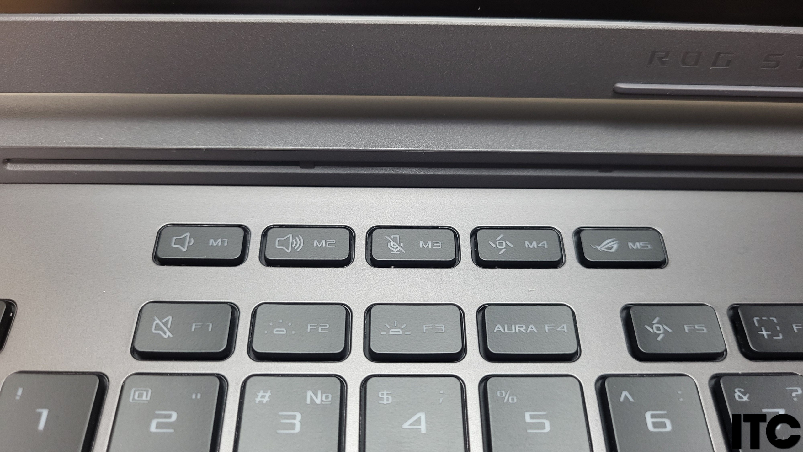 ASUS ROG Strix G16 (2025)