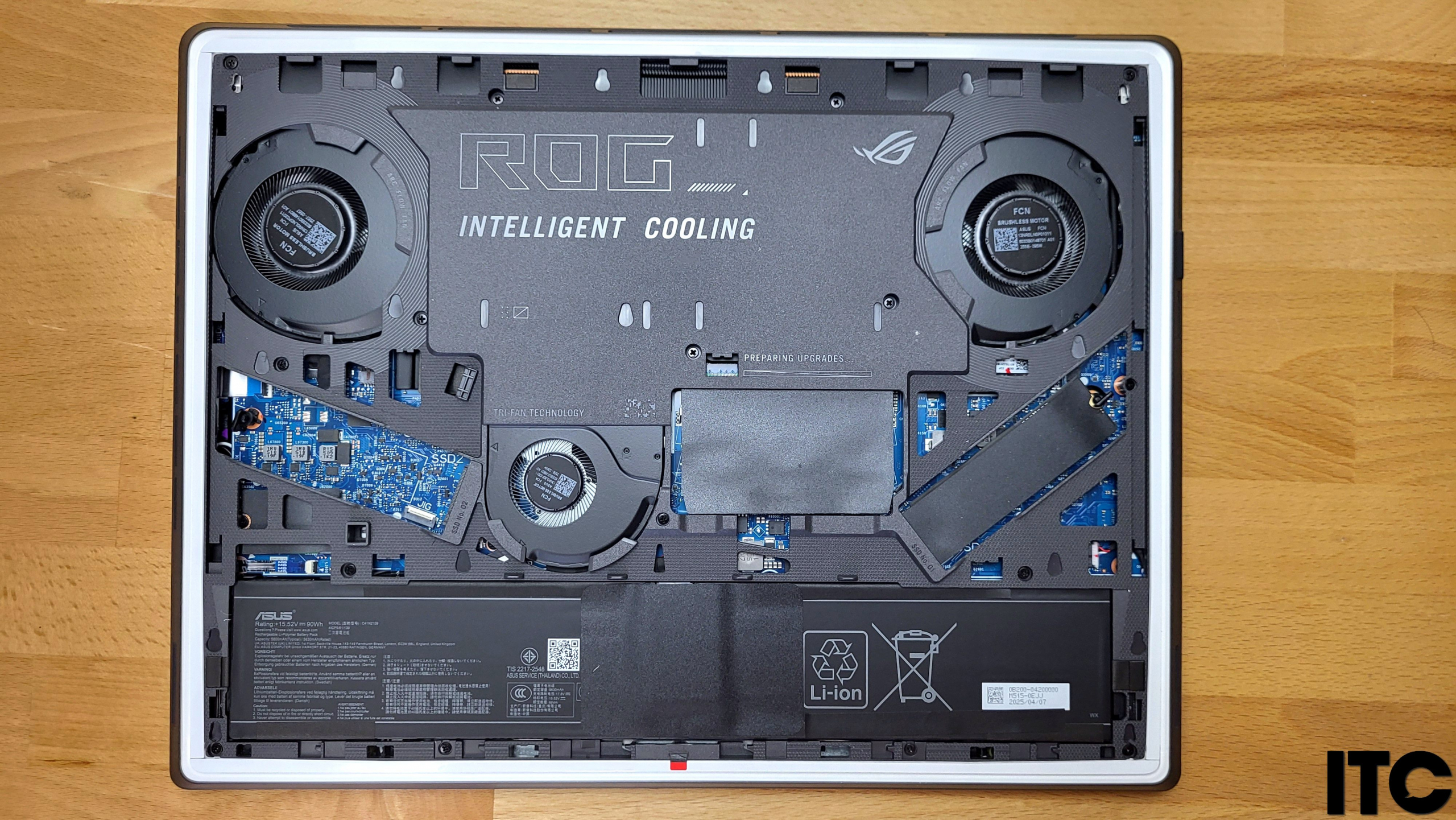 ASUS ROG Strix G16 (2025)